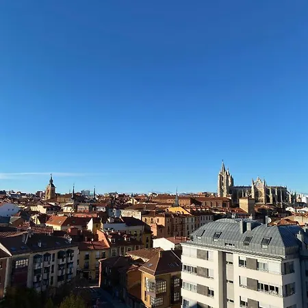 El Mirador Del Rey León